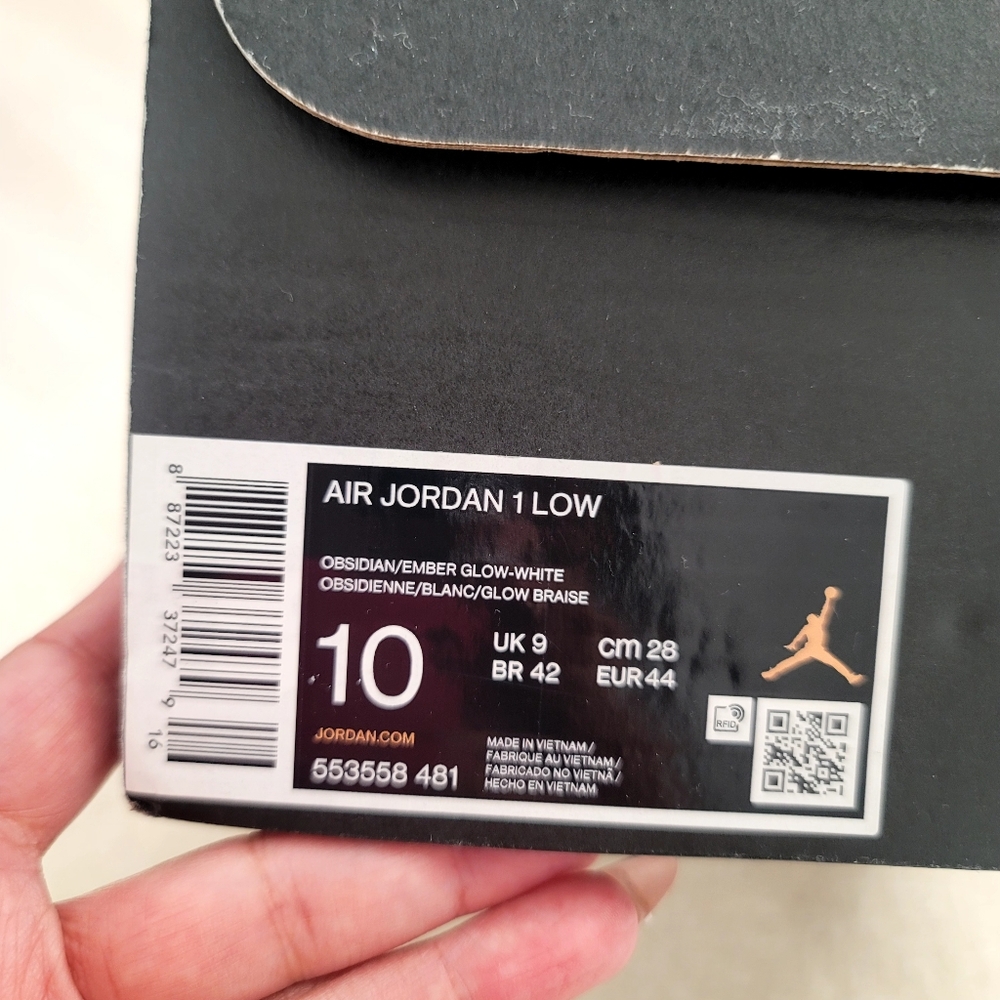 Air Jordan 1 Low USA Midnight Navy Red White 553558-401 Size 10 Gently Used - Picture 15 of 17